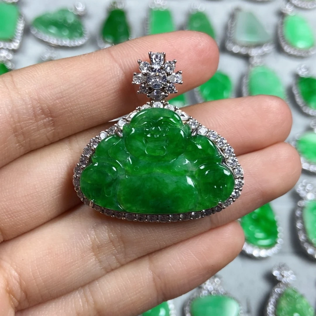 颈饰未镶嵌翡翠佛公