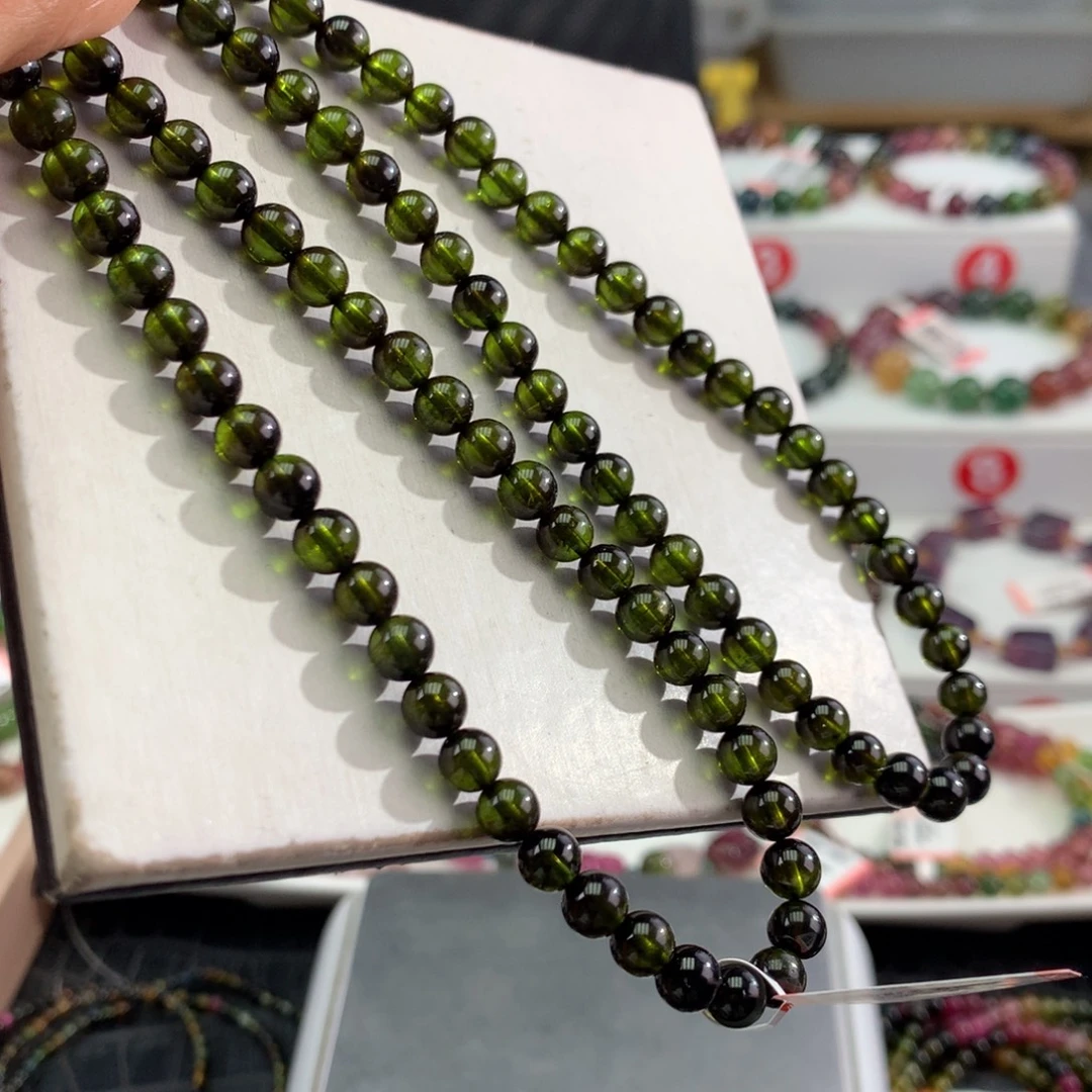 碧玺未镶嵌手链   6mm。