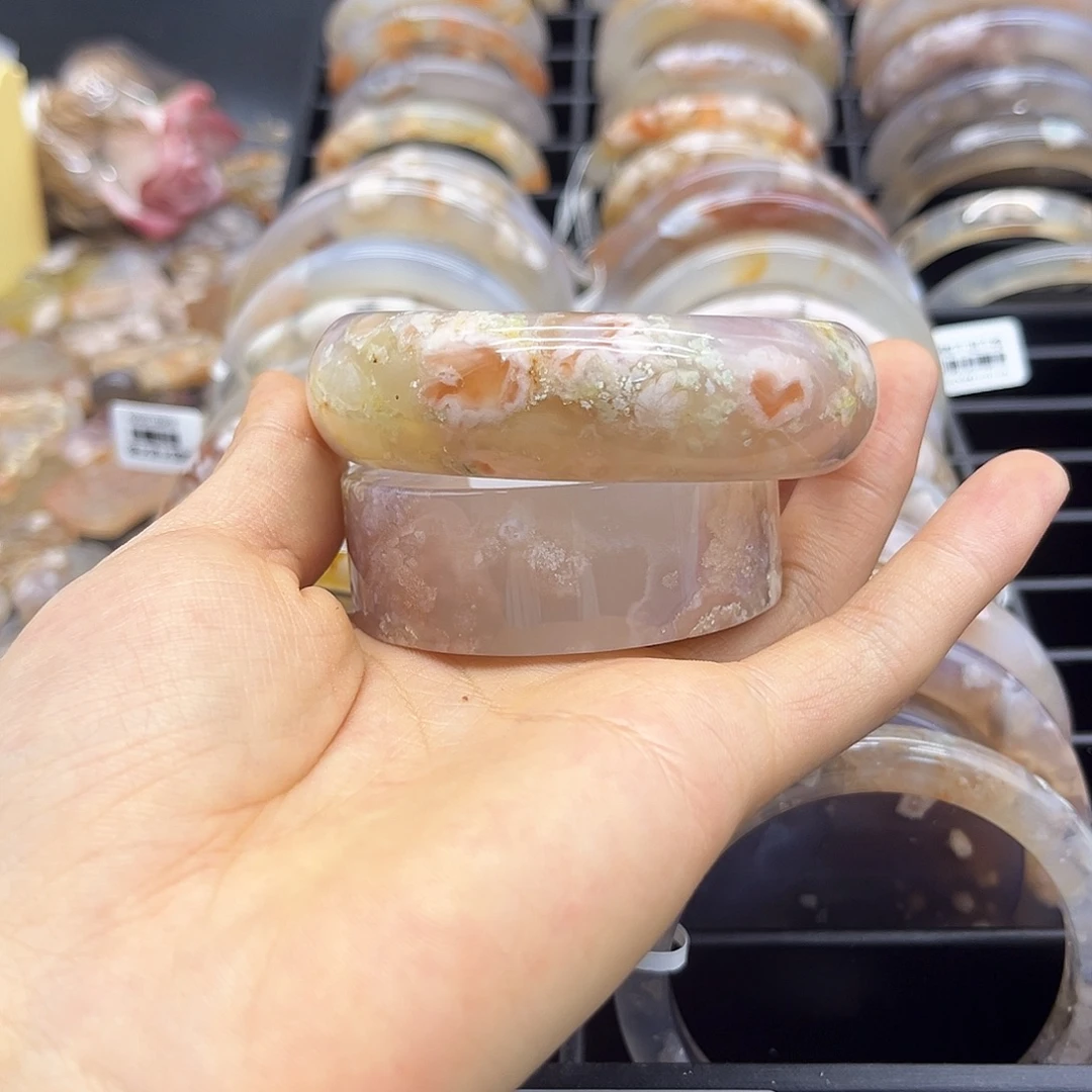林***肉未镶嵌颈饰玛瑙/玉髓