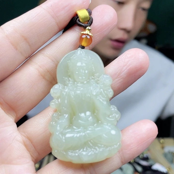 颈饰未镶嵌和田玉