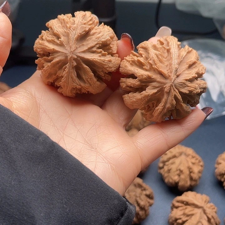 南***酒吊坠龙脊菩提秦岭核桃