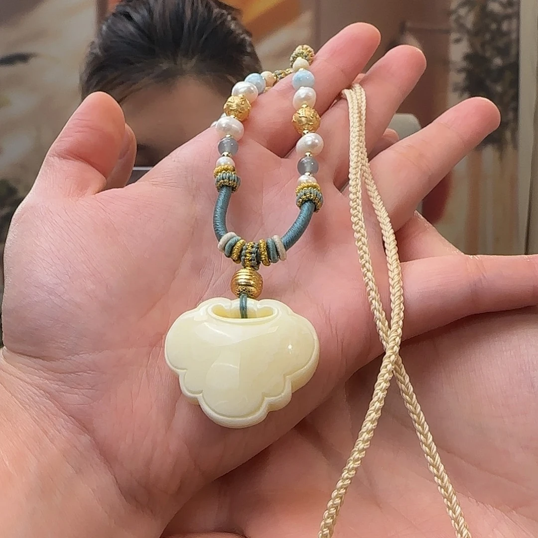 蜜蜡未镶嵌吊坠(赠链)