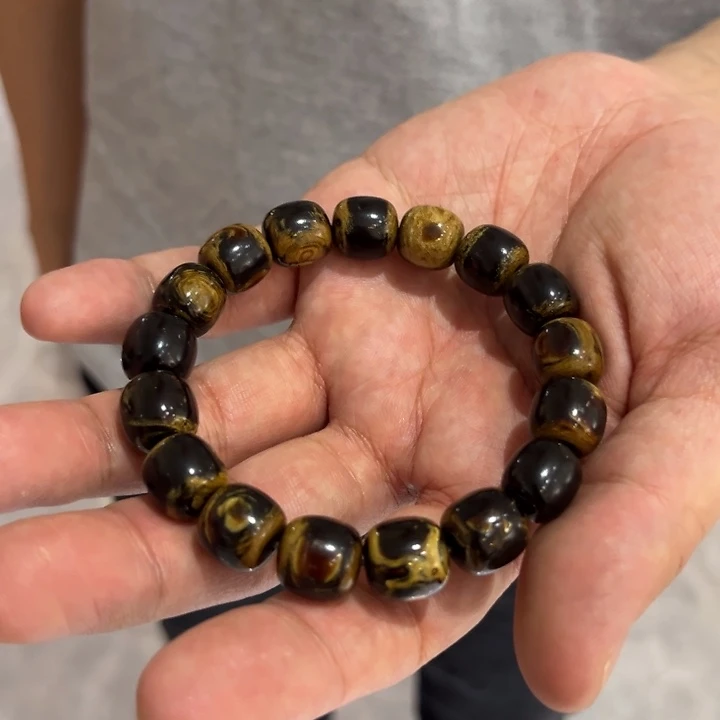 龙眼菩提手串王*1.3*1.4（多样性发其一）