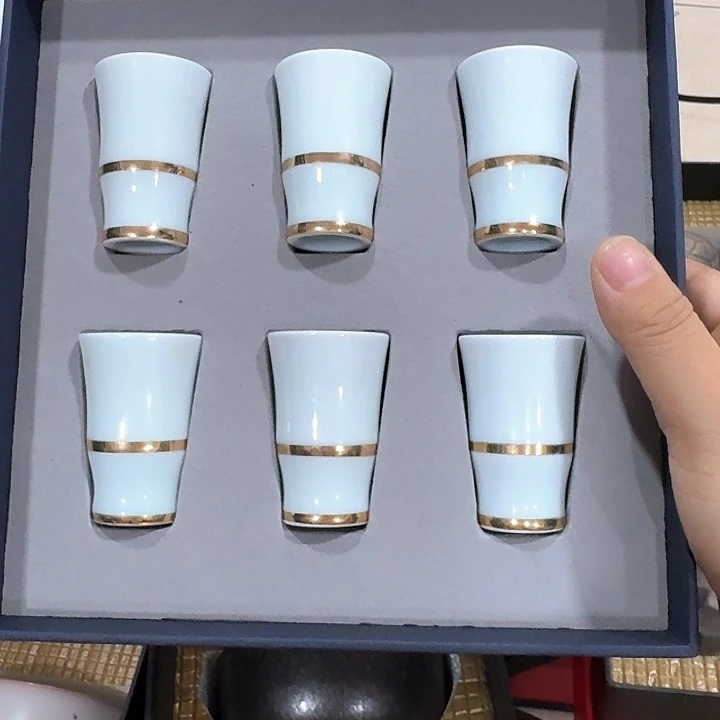 主人杯一个，瓷瓷！品茗瓷^_^