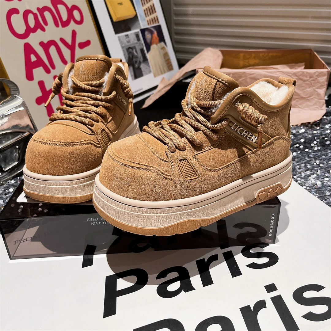 欧货软皮大头卡皮巴拉工装大黄靴厚底松糕加厚雪地棉靴面包鞋女鞋