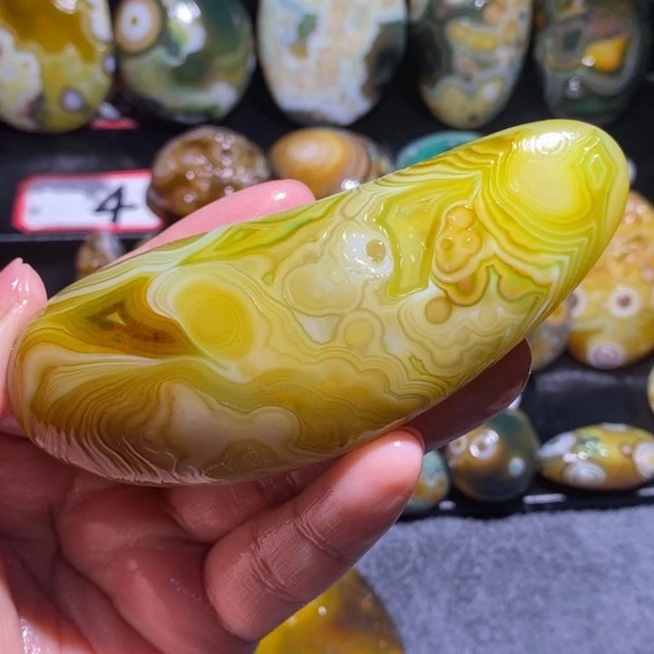 未镶嵌玛瑙/玉髓珠宝奇石