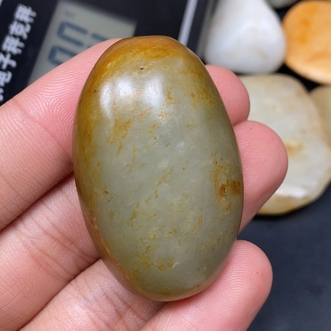 和田玉（糖玉）未镶嵌挂件