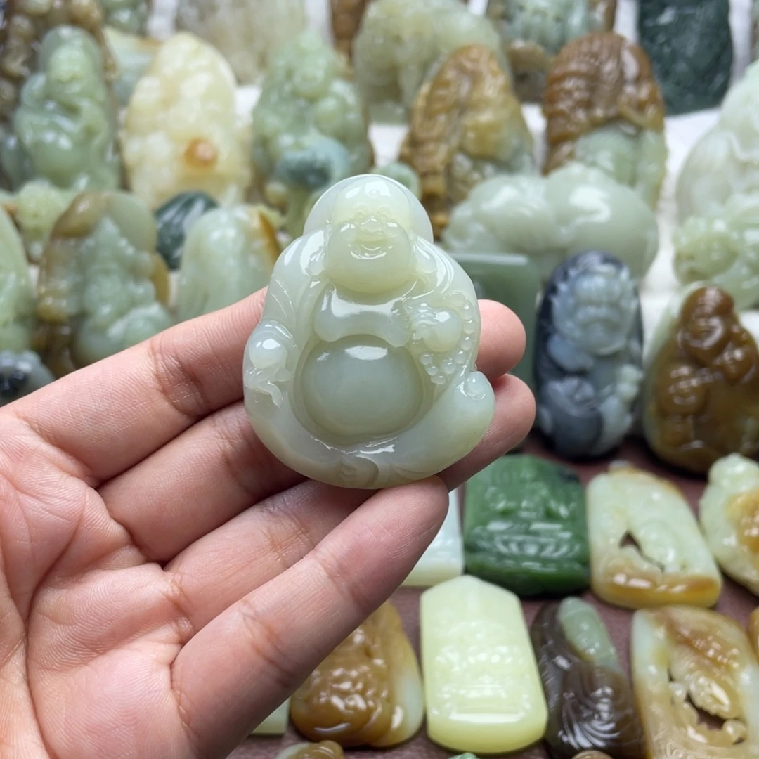 颈饰未镶嵌和田玉
