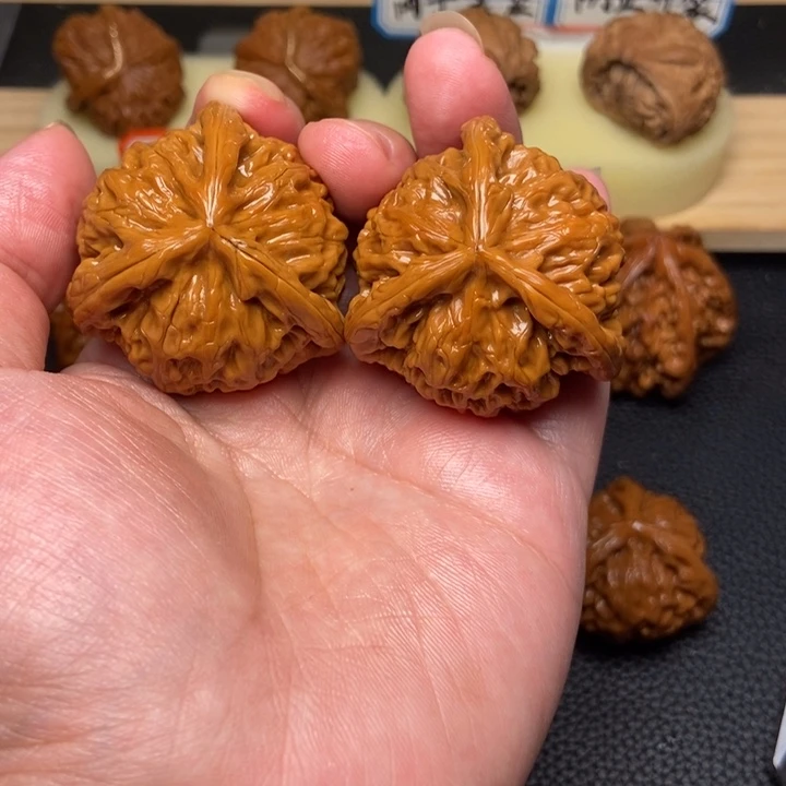 文玩核桃把件风**阻工艺三棱