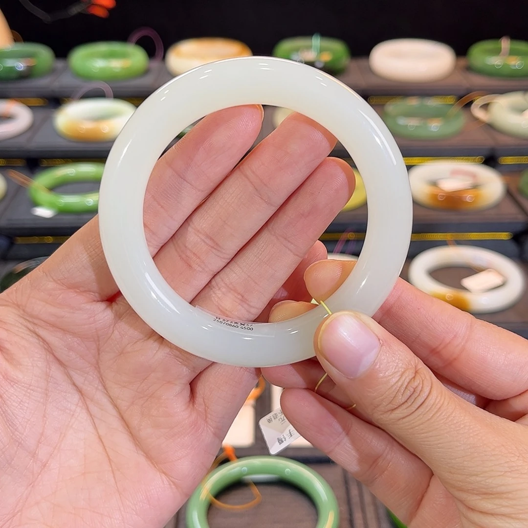 和田玉未镶嵌手镯白冰晴圆条