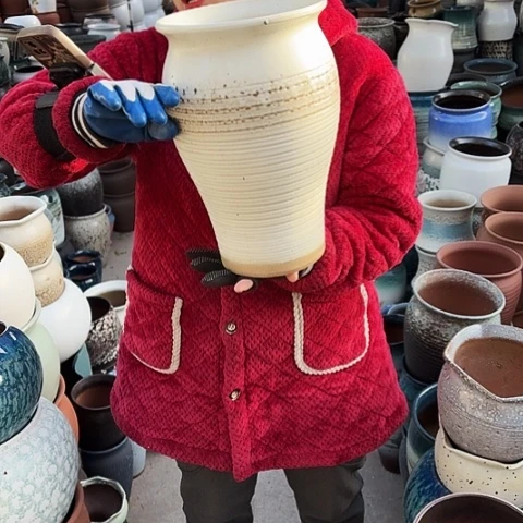 口20高32瑕疵盆子。