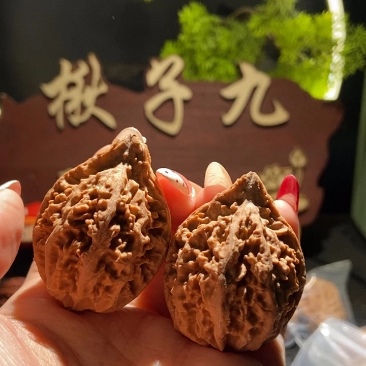 文玩核桃吊坠聚核财婉楸66