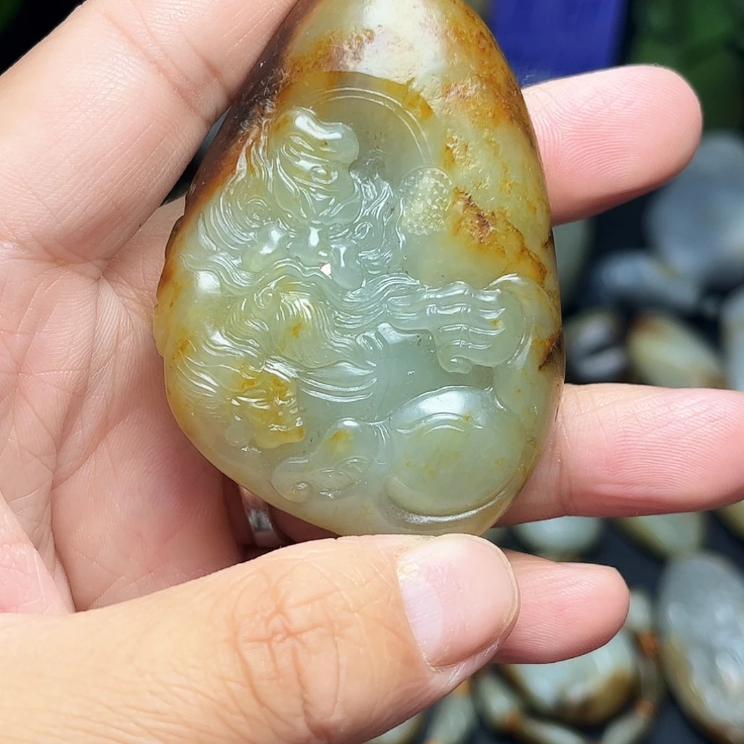 颈饰未镶嵌和田玉