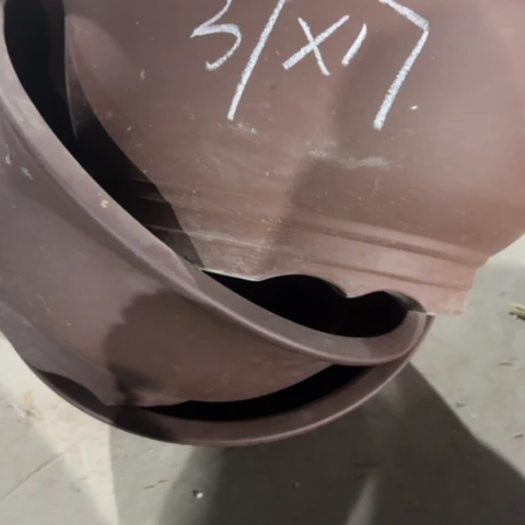 紫砂花盆100-3。100-3