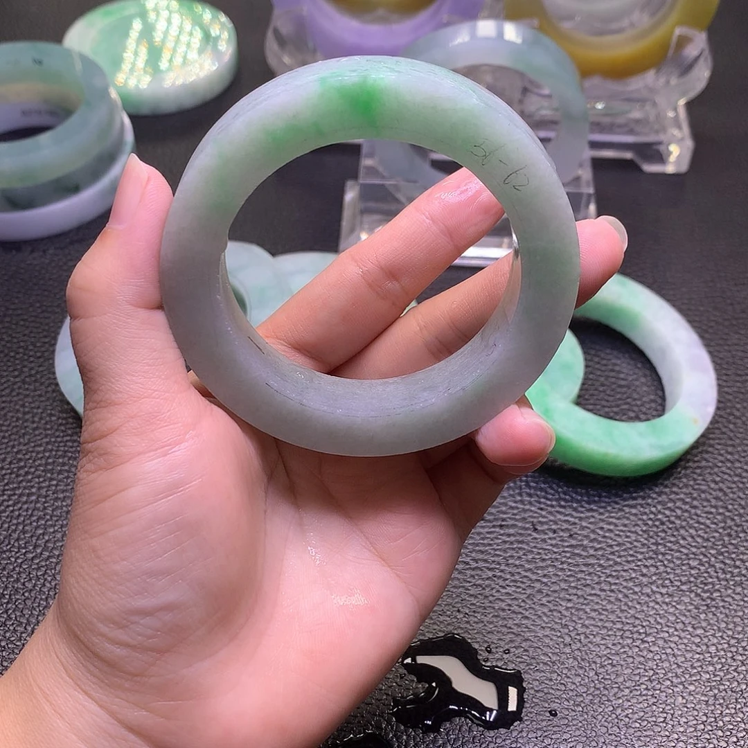定制翡翠未镶嵌正圈