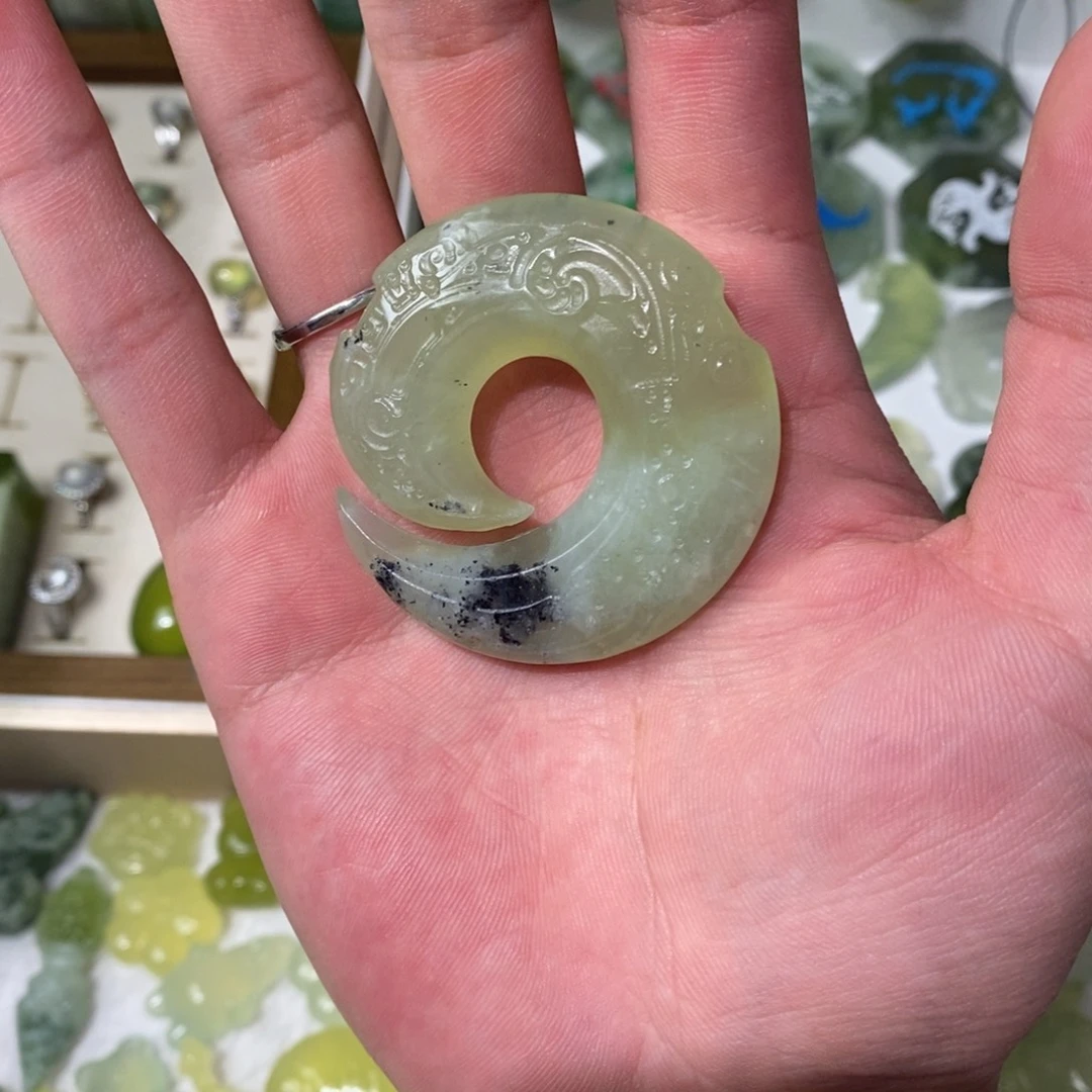 未镶嵌岫玉吊坠(不含链)