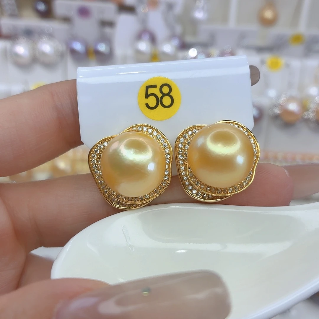 淡水珍珠耳饰未镶嵌