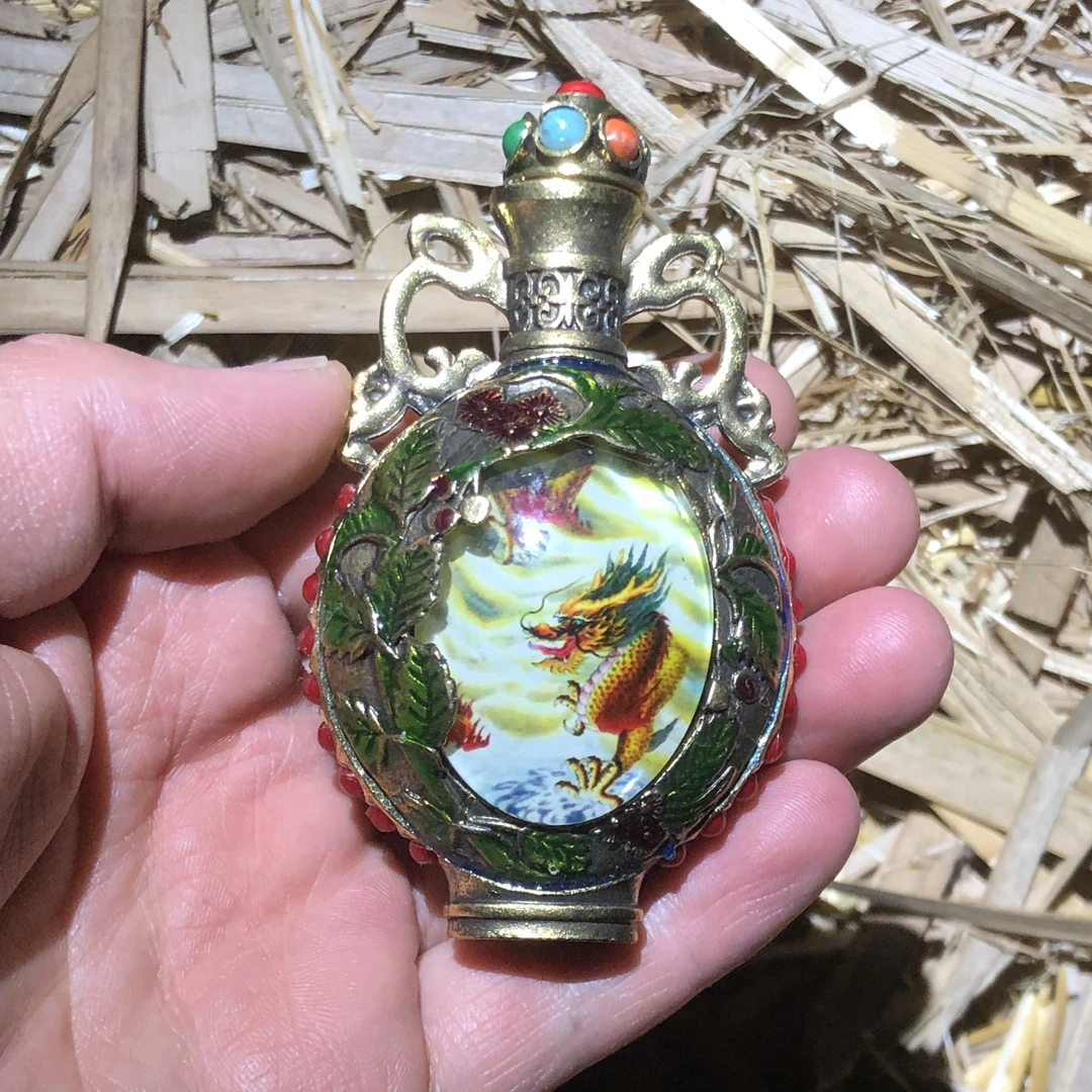 鼻烟壶龙图案【辉腾臻选】