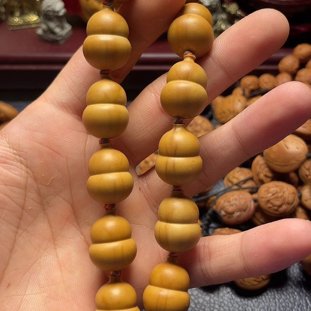 可***以橄榄核雕刻葫芦手持