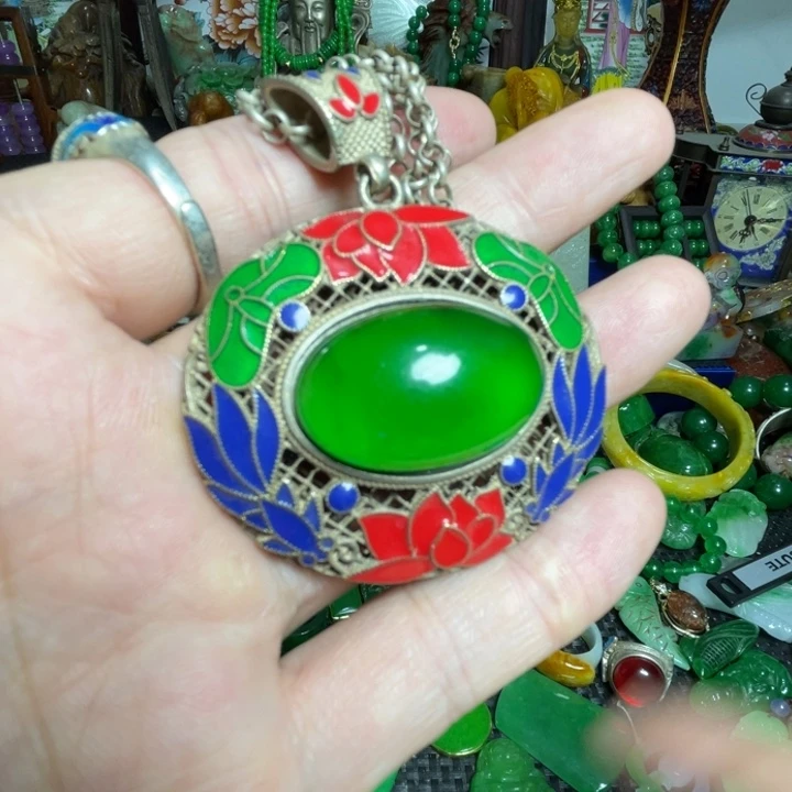 吊坠滴血莲花菩提