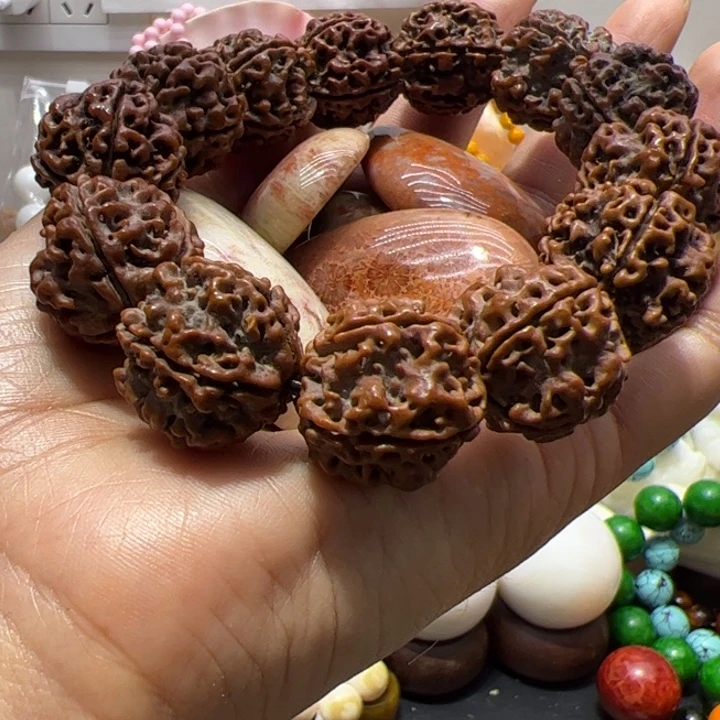 玻璃姑娘玉木水滴