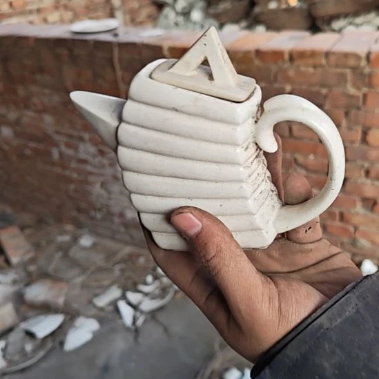 茶盏陶瓷盘子啥都有