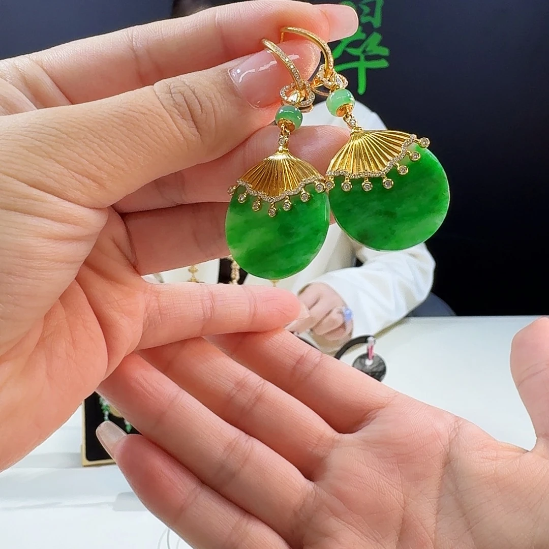翡翠18K金镶嵌耳饰18k镶嵌