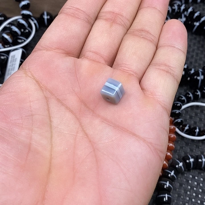 小***r玛瑙/玉髓手链未镶嵌