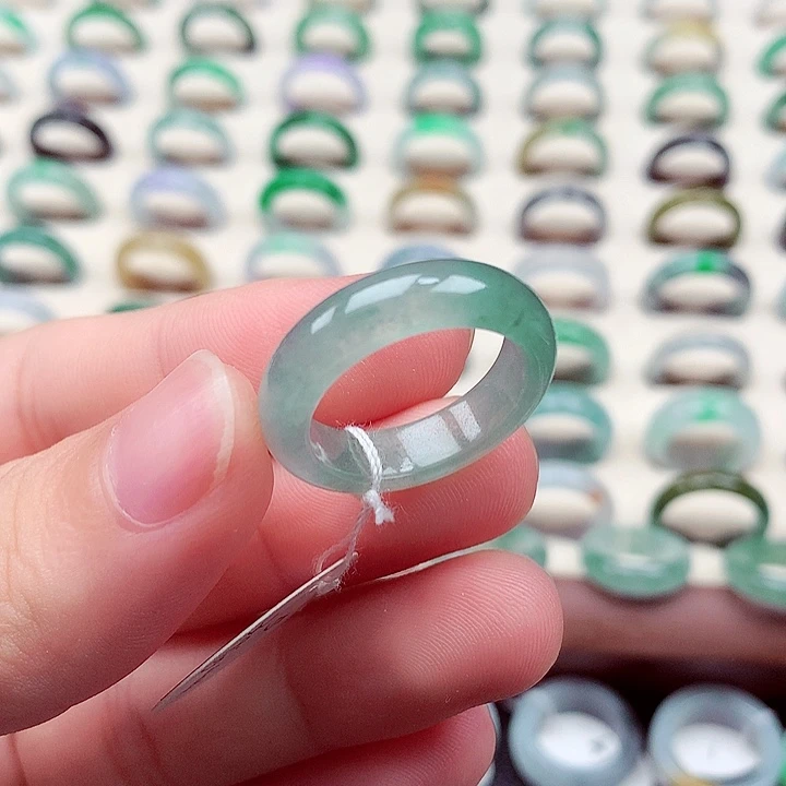 翡翠戒指未镶嵌17-18号