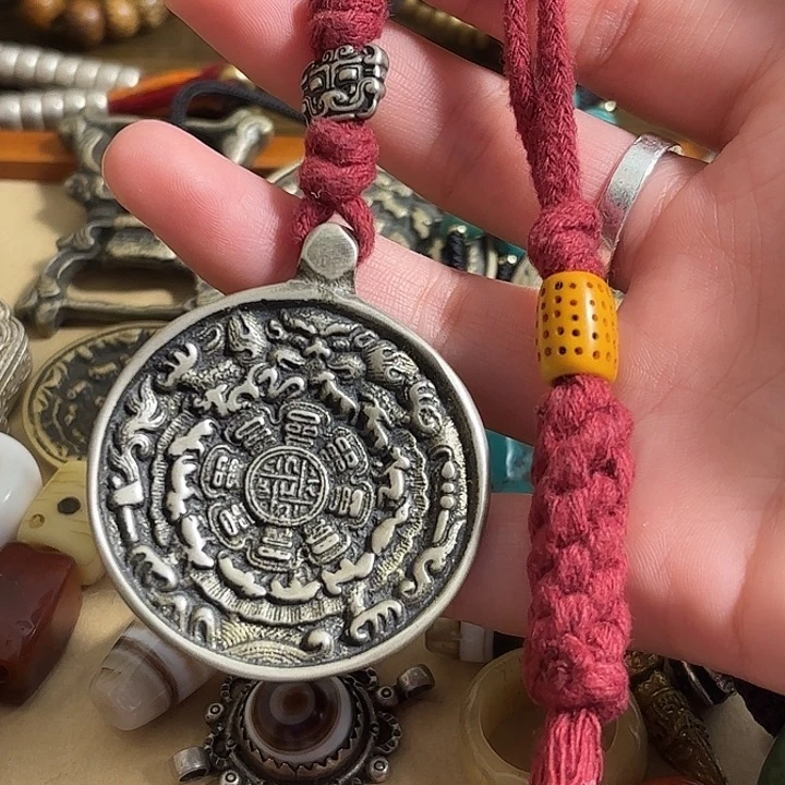 泥塑白利玛 鳞甲熊 九宫