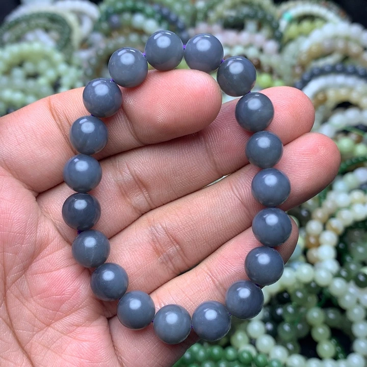 和田玉未镶嵌手串