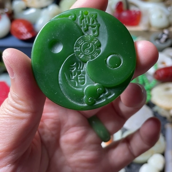 和田玉未镶嵌吊坠(不含链)