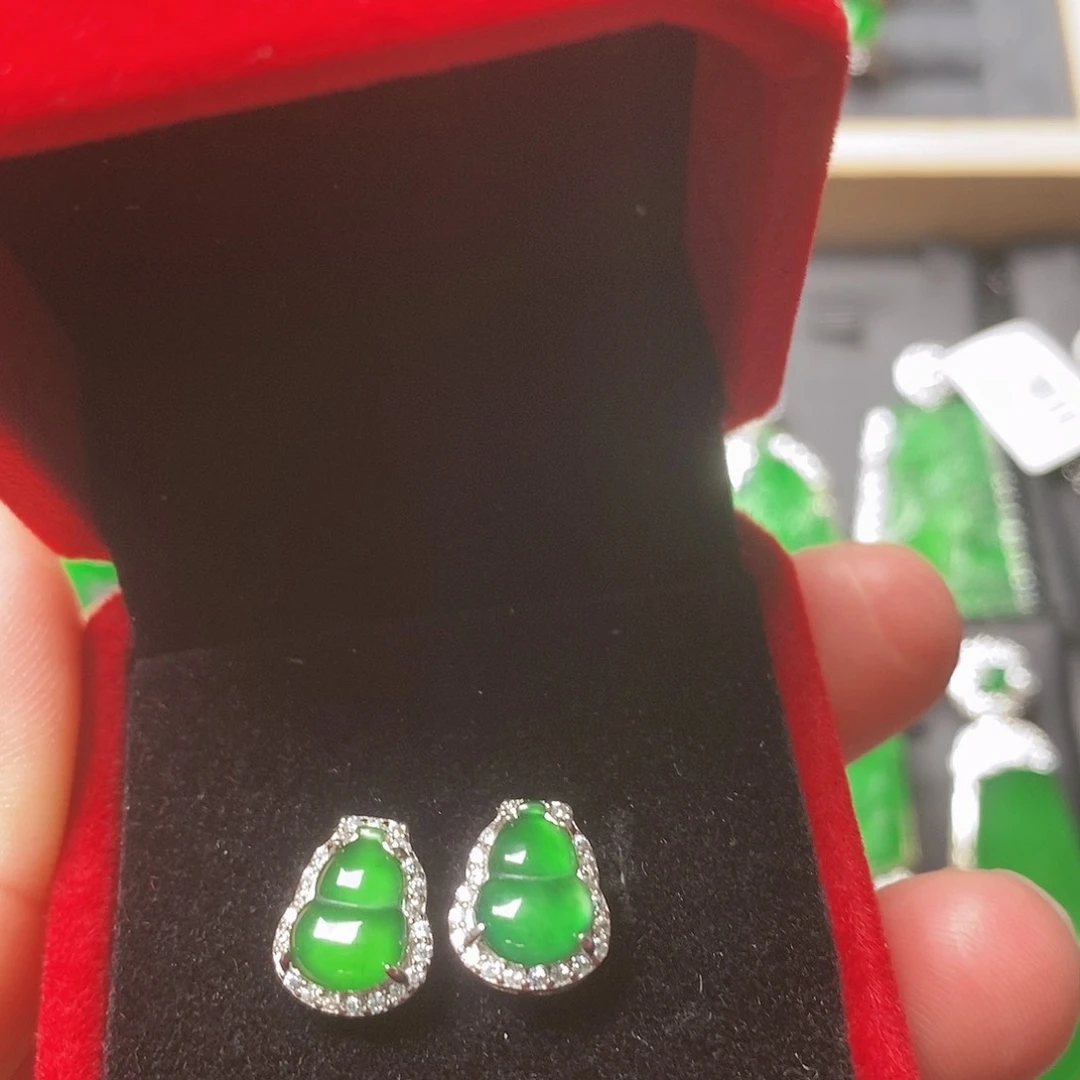 翡翠耳饰未镶嵌耳钉