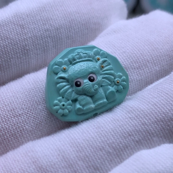 未镶嵌绿松石珠宝奇石