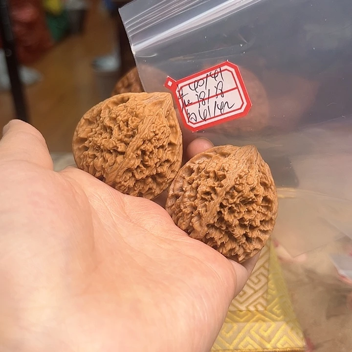 文玩核桃把件满天星