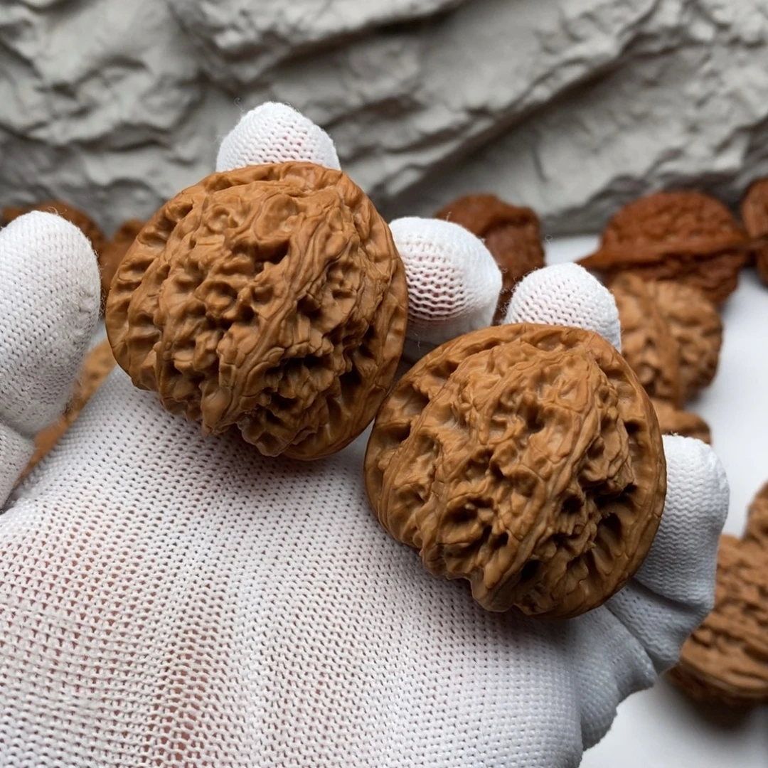 吊坠文玩核桃三角白