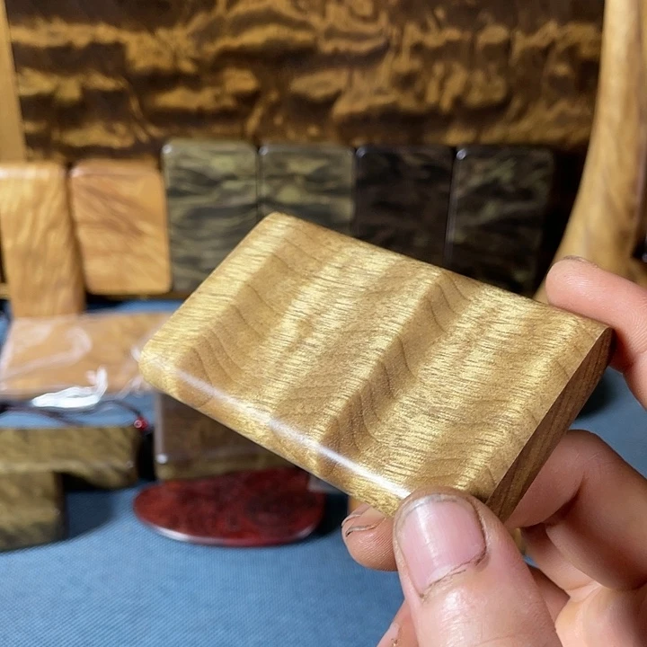 【闪购商品】八****打金丝楠木无事牌枯木