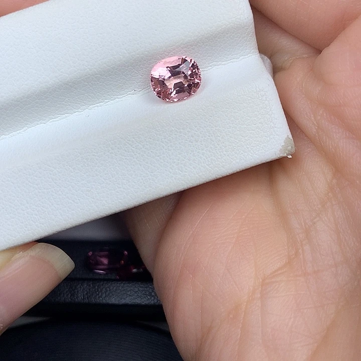裸石碧玺未镶嵌1.56ct樱花粉粉碧玺