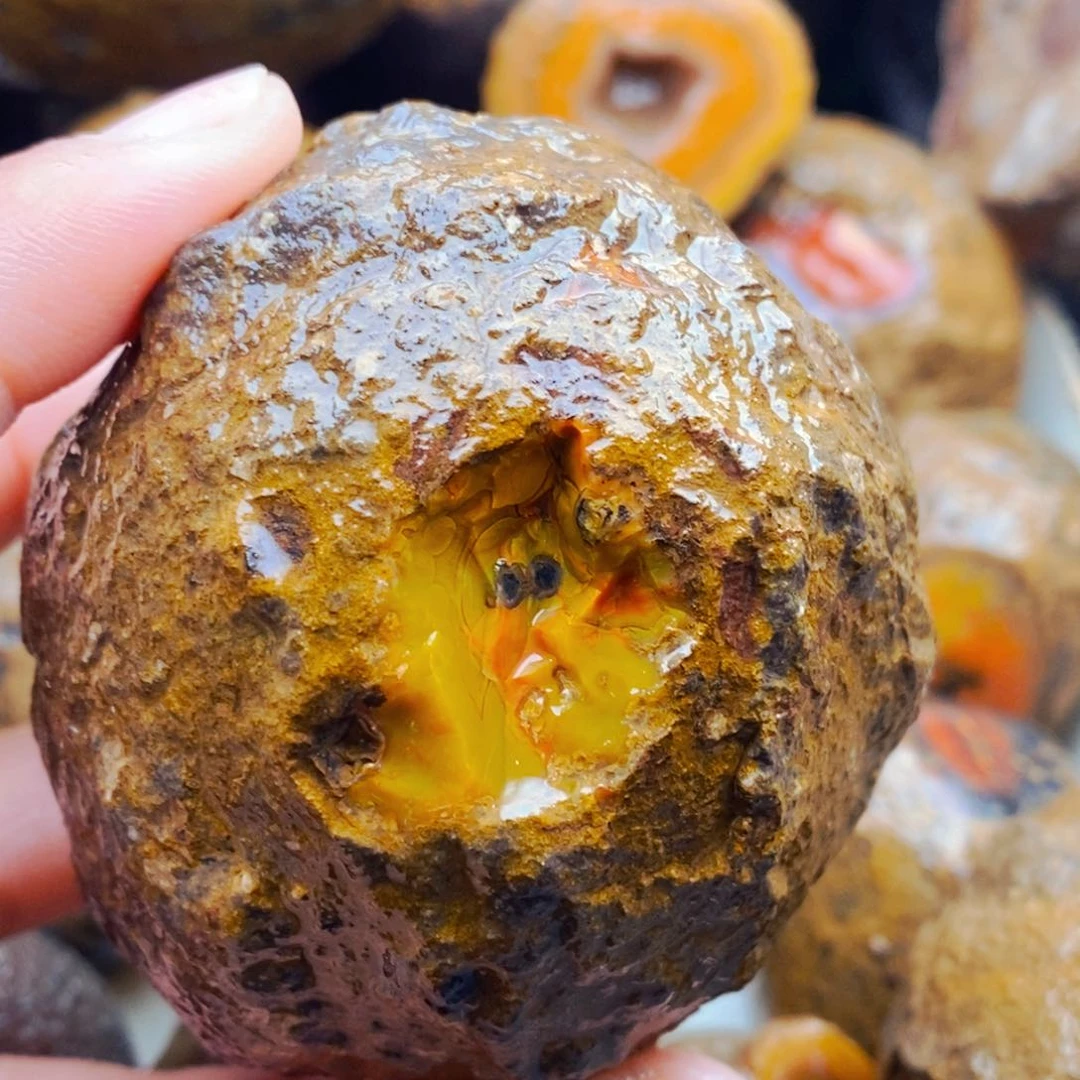 未镶嵌定制玛瑙做***饱玛瑙原石定制不退不换