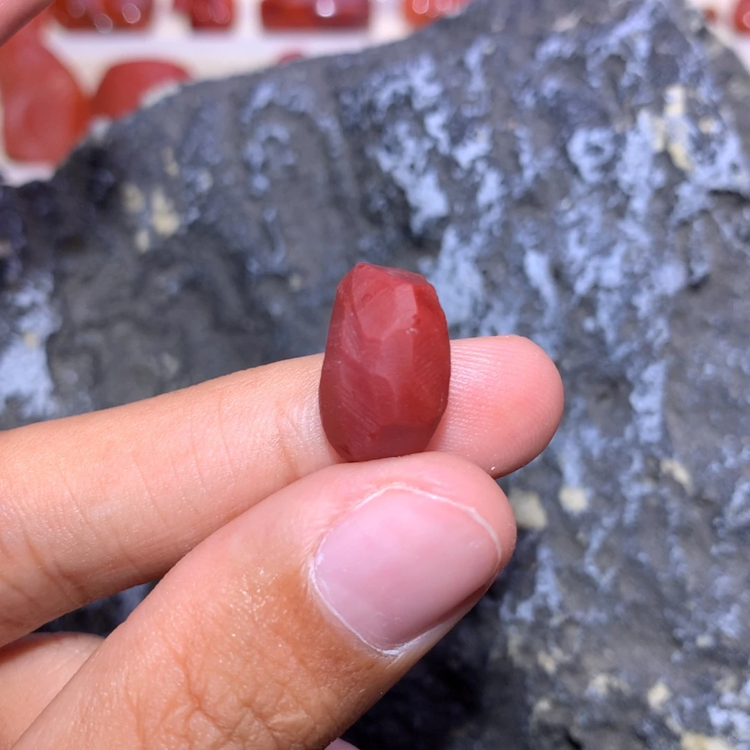 用***8南红玛瑙未镶嵌直切8.4厚度保厚微微纹