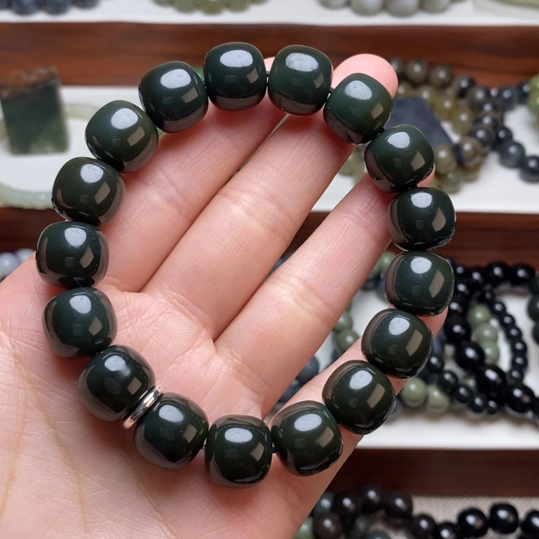 和田玉未镶嵌手串