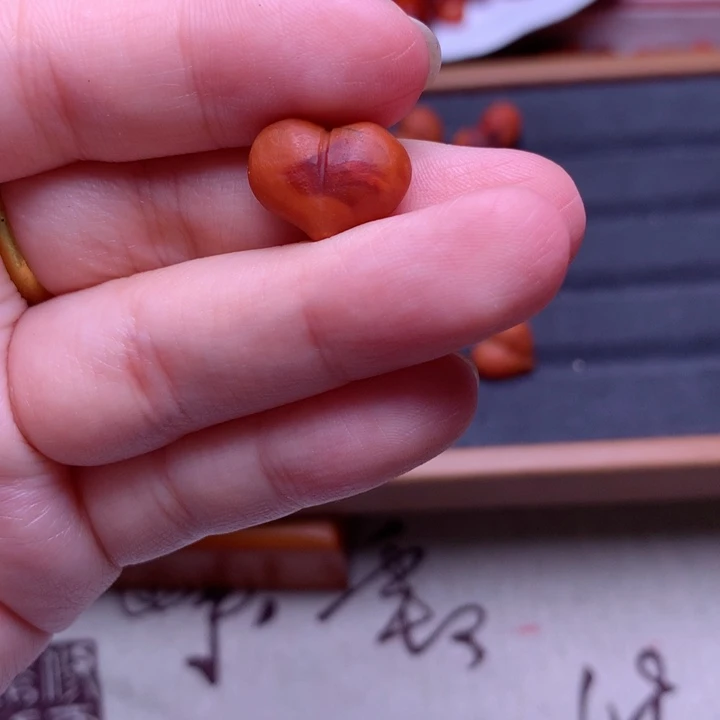 寒***心南红玛瑙屁桃未镶嵌15