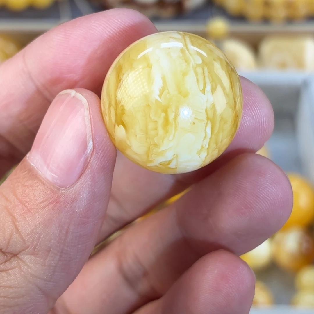 黄****琥珀未镶嵌裸石虎皮纹23mm+