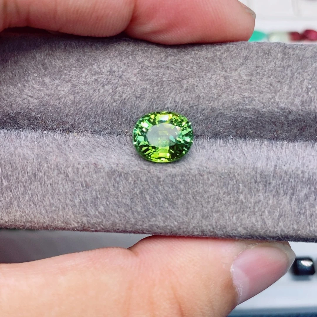 碧玺裸石未镶嵌碧玺2.92克拉