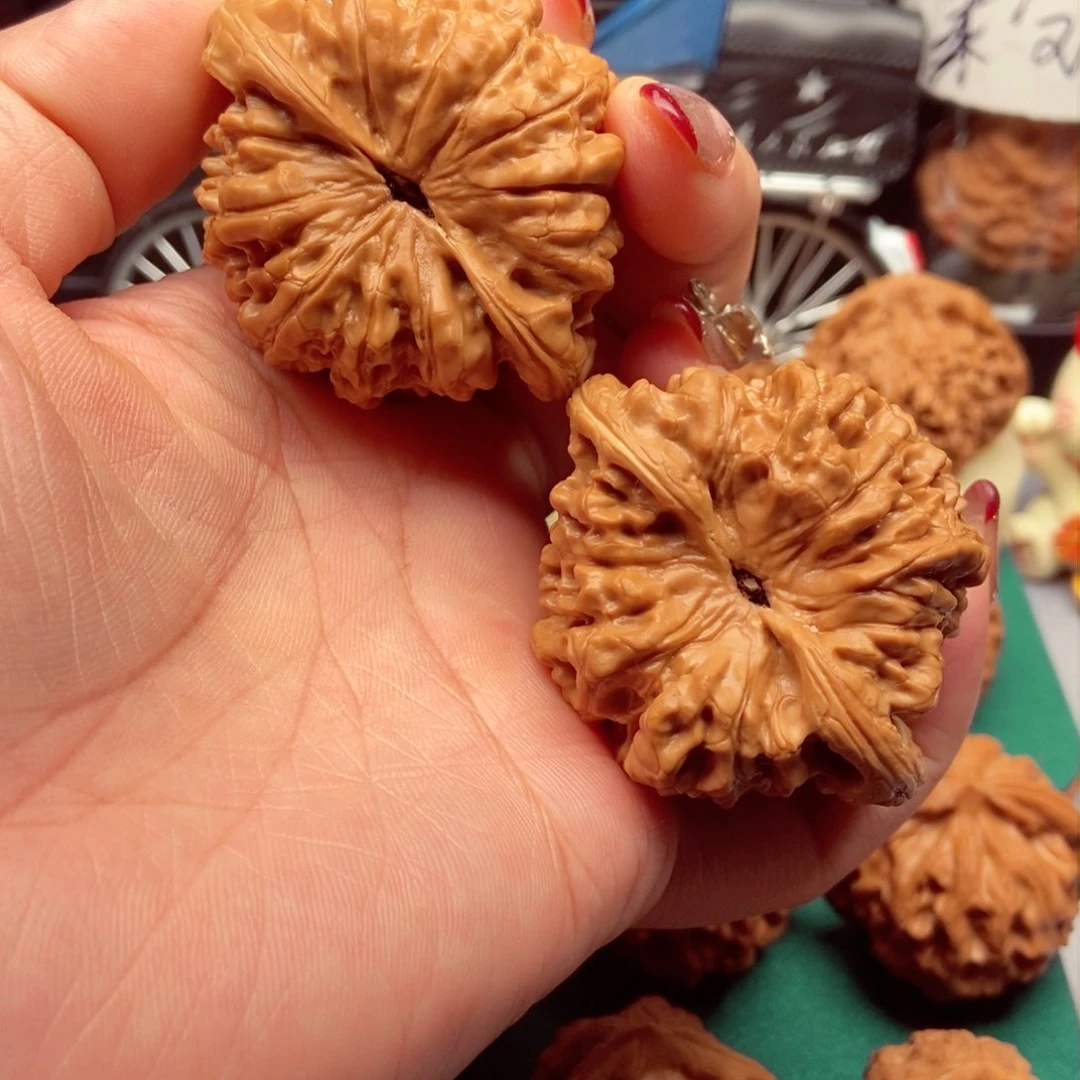 文玩核桃吊坠官帽53已打底