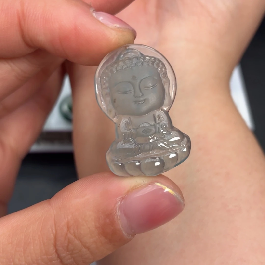 翡翠未镶嵌颈饰一刀切宝宝佛