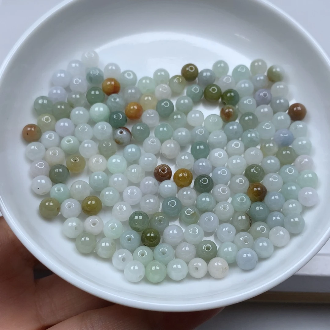 翡翠颈饰未镶嵌卡5➕。整盘。