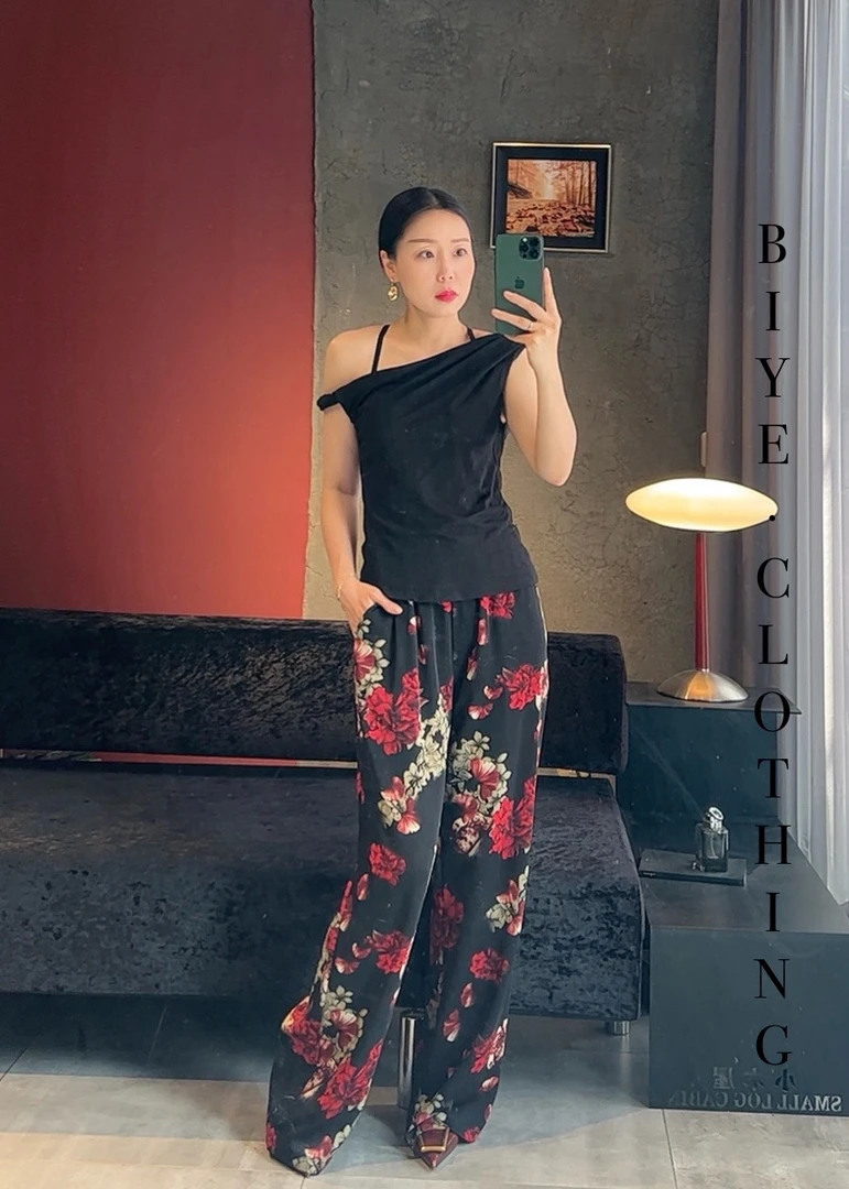 BIYE毕爷·服饰 时尚高定套装设计师此链接仅为展示图片