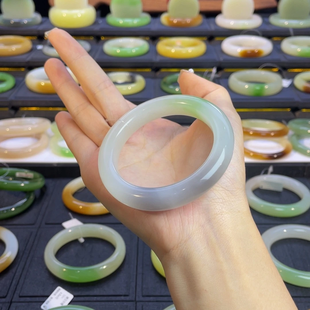 和田玉未镶嵌手镯-紫翠三色