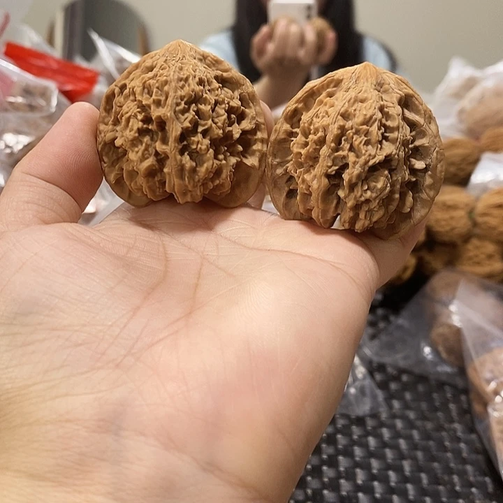 文玩核桃吊坠满天星43修